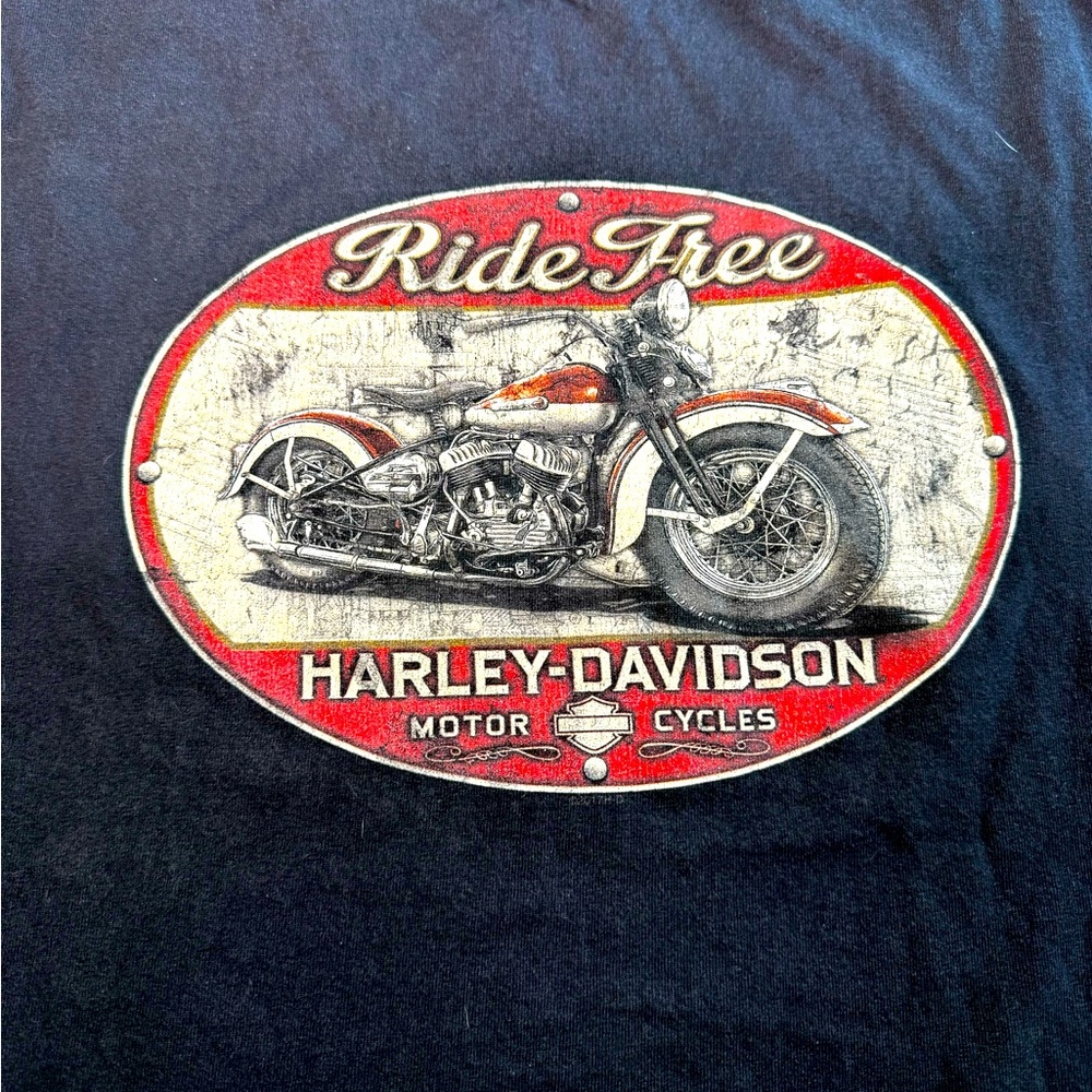 🏍️💫 NWOT authentic Harley-Davidson Big Barn Des Moines, Iowa men’s T-shirt 💫